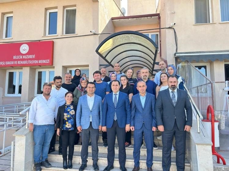 bilecikte-huzurevi-personeliyle-degerlendirme-toplantisi-yapildi