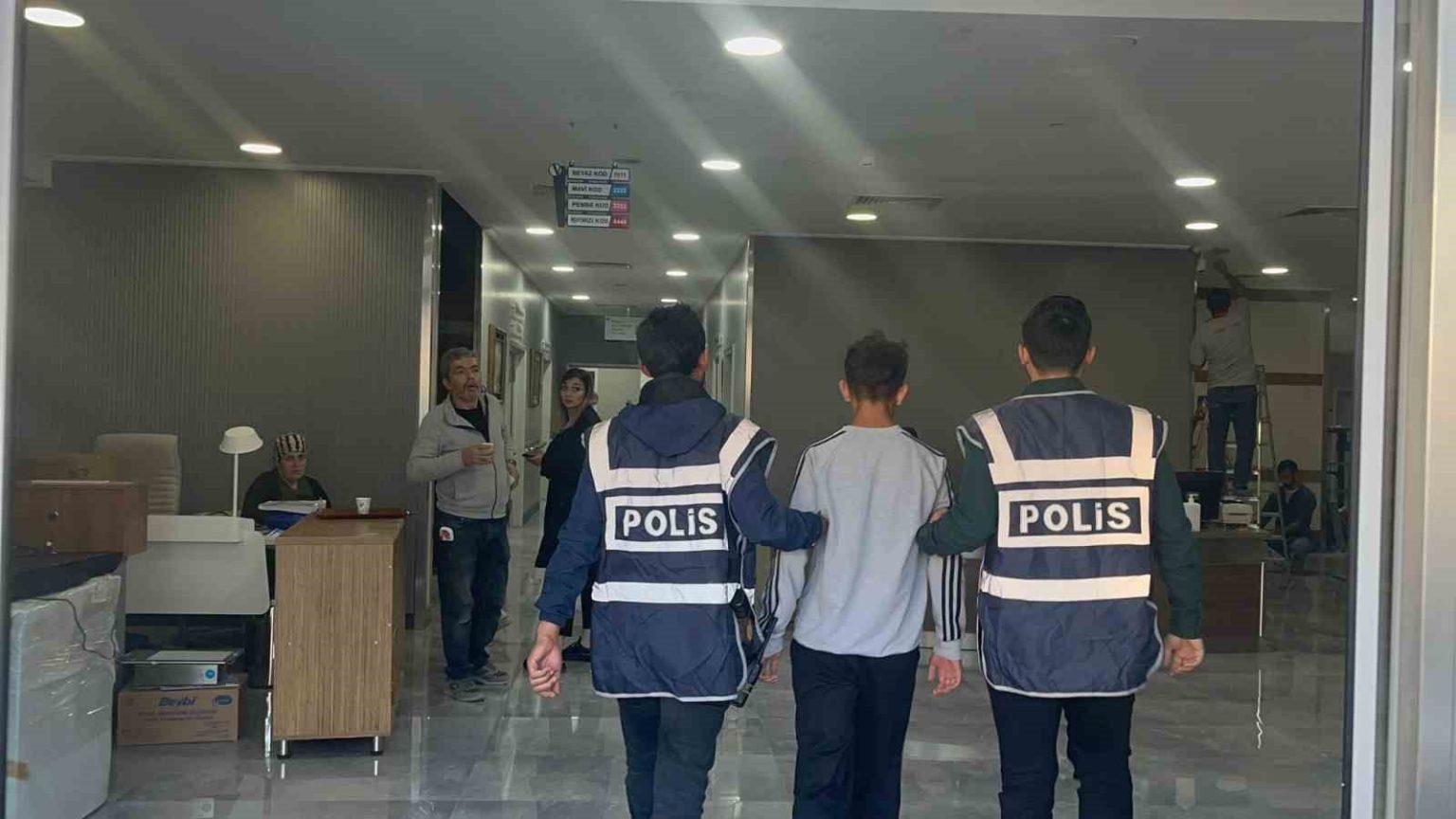 cocuklarin-kiz-arkadas-kavgasi-cinayetle-bitti