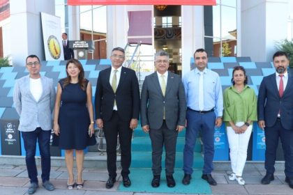 dpude-sifir-atik-kutulari-teslim-toreni-duzenlendi