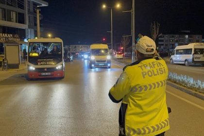 duzcede-denetimlerde-207-arac-trafikten-men-edildi