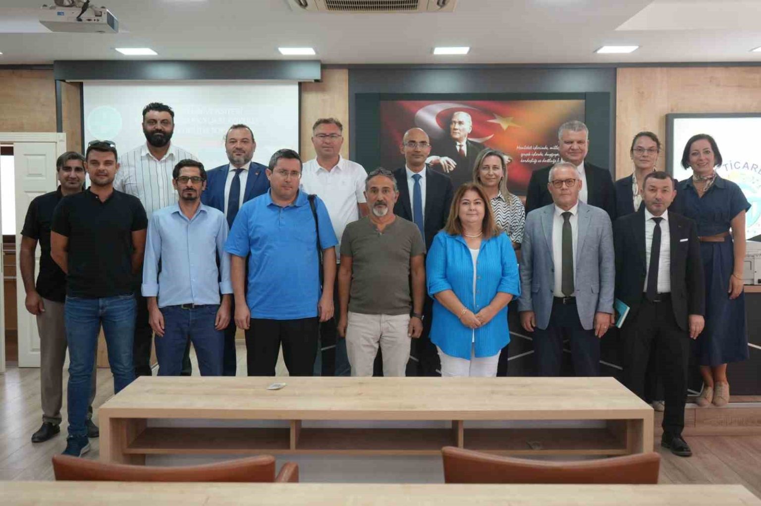 edremit-myo-danisma-kurulu-kamu-yerel-ve-sektor-temsilcileriyle-ilk-bulusmasini-yapti