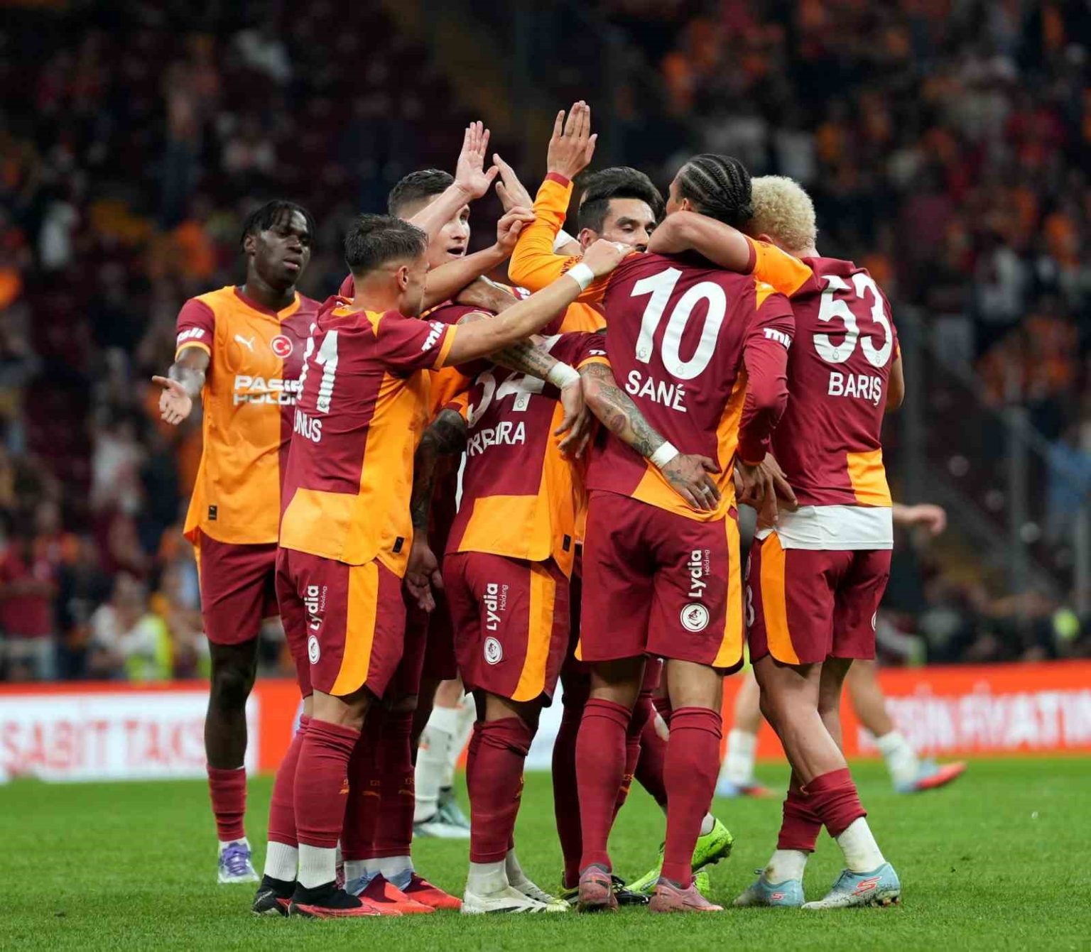 galatasaray-ligde-evinde-kaybetmiyor