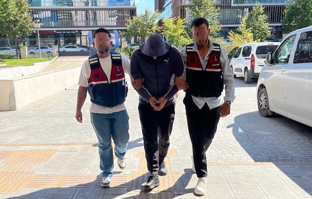 hirsizlik-sucundan-7-yil-hapis-cezasi-bulunan-sahis-yakalandi