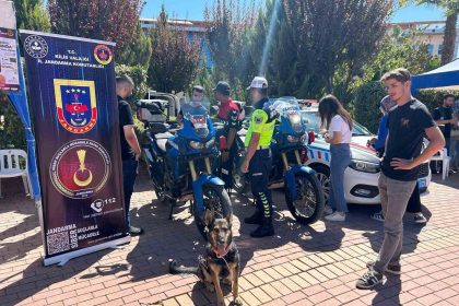 jandarmadan-universite-ogrencilerine-bilgilendirme