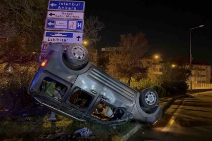 kocaelide-ticari-arac-takla-atti-6-yarali