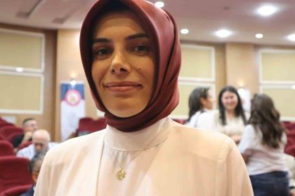 malatya-eczaci-odasinda-ebru-sonmez-yeniden-baskan-secildi