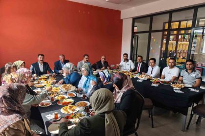 muradiye-halk-egitim-merkezinden-usta-ogreticilere-tesekkur-kahvaltisi