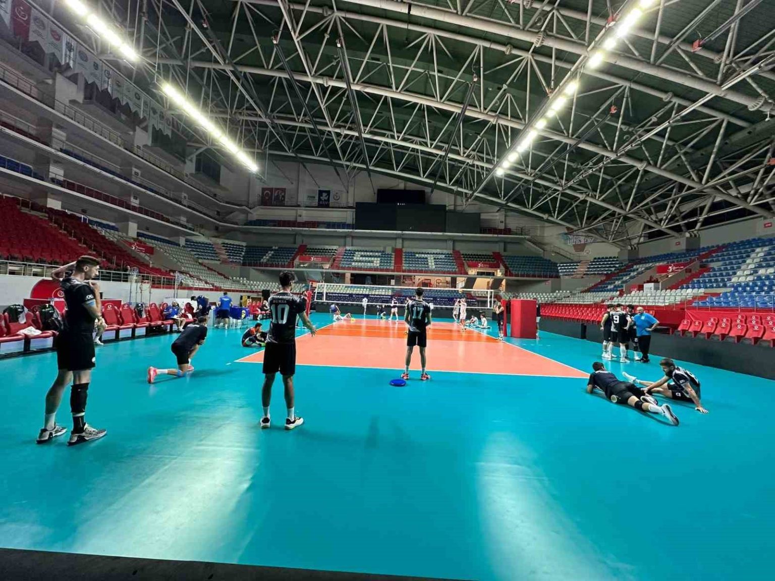 osmangazi-belediyespor-fenerbahcenin-duzenledigi-turnuvada-sampiyon-oldu