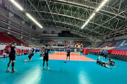 osmangazi-belediyespor-fenerbahcenin-duzenledigi-turnuvada-sampiyon-oldu