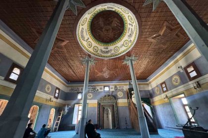restorasyonu-tamamlanan-tarihi-sarihacilar-camisi-emanet-eserlerini-bekliyor