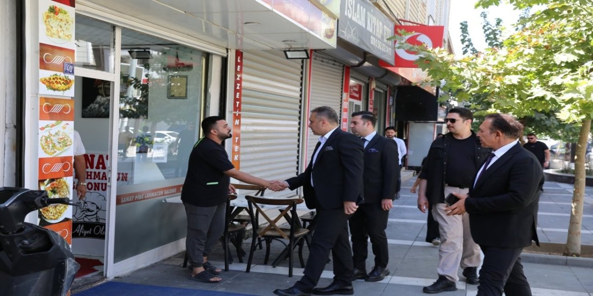sirnak-il-emniyet-muduru-sazak-silopide-vatandaslarla-bir-araya-geldi