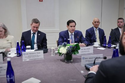 suriye-devlet-baskani-es-sara-abd-disisleri-bakani-rubio-ile-bir-araya-geldi