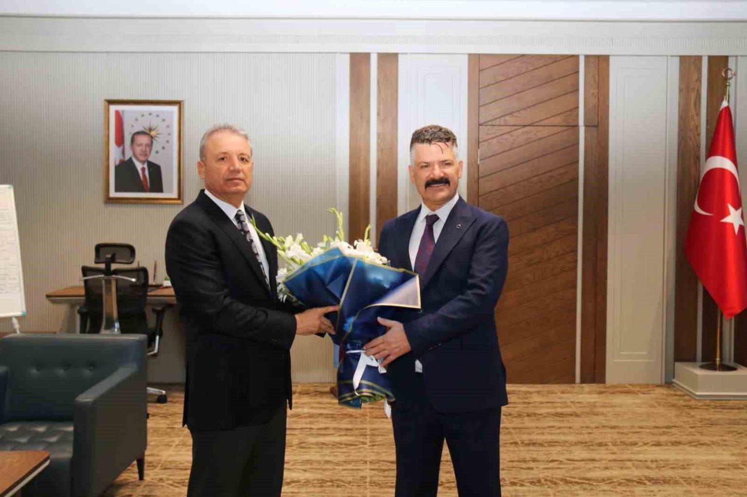 trabzon-il-emniyet-muduru-ali-logoglu-gorevine-basladi