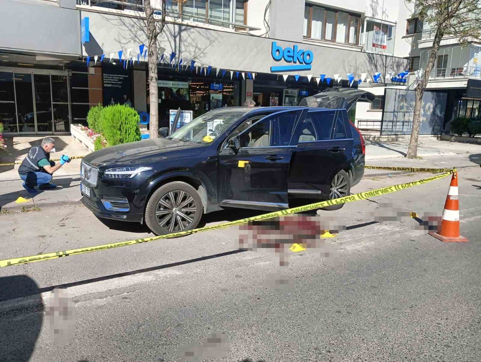 uzerine-sirket-kurup-borclanmasina-neden-olan-patronunu-silahla-yaraladi