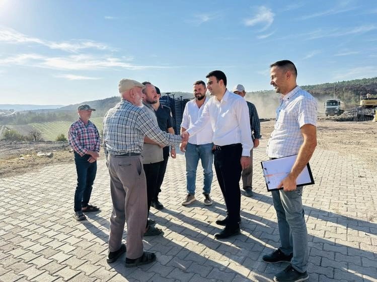 yangin-bolgesinde-calismalar-devam-ediyor