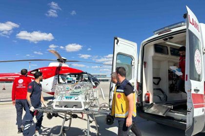 yenidogan-hasta-icin-helikopter-ambulans-havalandi