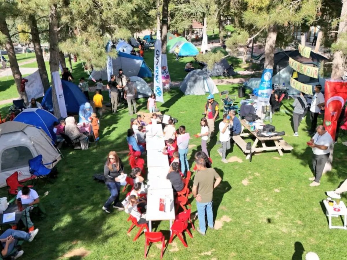 yesilyurtta-aile-baglarini-guclendiren-cadir-kampi-duzenlendi