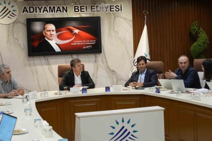adiyaman-belediyesi-ile-afd-yetkilileri-toplantida-bir-araya-geldi