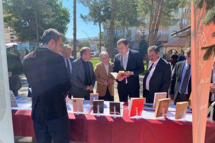 ahilik-haftasi-kutlamalari-turbe-ziyareti-ve-sergi-acilisiyla-devam-etti