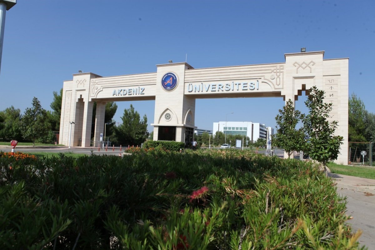 akdeniz-universitesinden-23-akademisyen-dunyanin-en-etkili-bilim-insanlari-listesinde