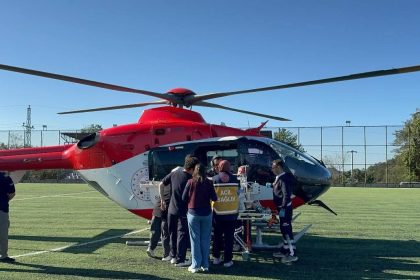 ambulans-helikopter-yenidogan-bebek-icin-havalandi
