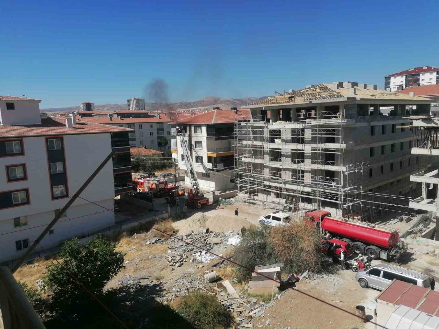 ankarada-apartman-dairesinde-cikan-yangin-kontrol-altina-alindi