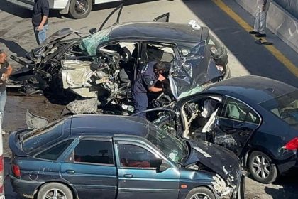 ankarada-zincirleme-trafik-kazasi-4-yarali