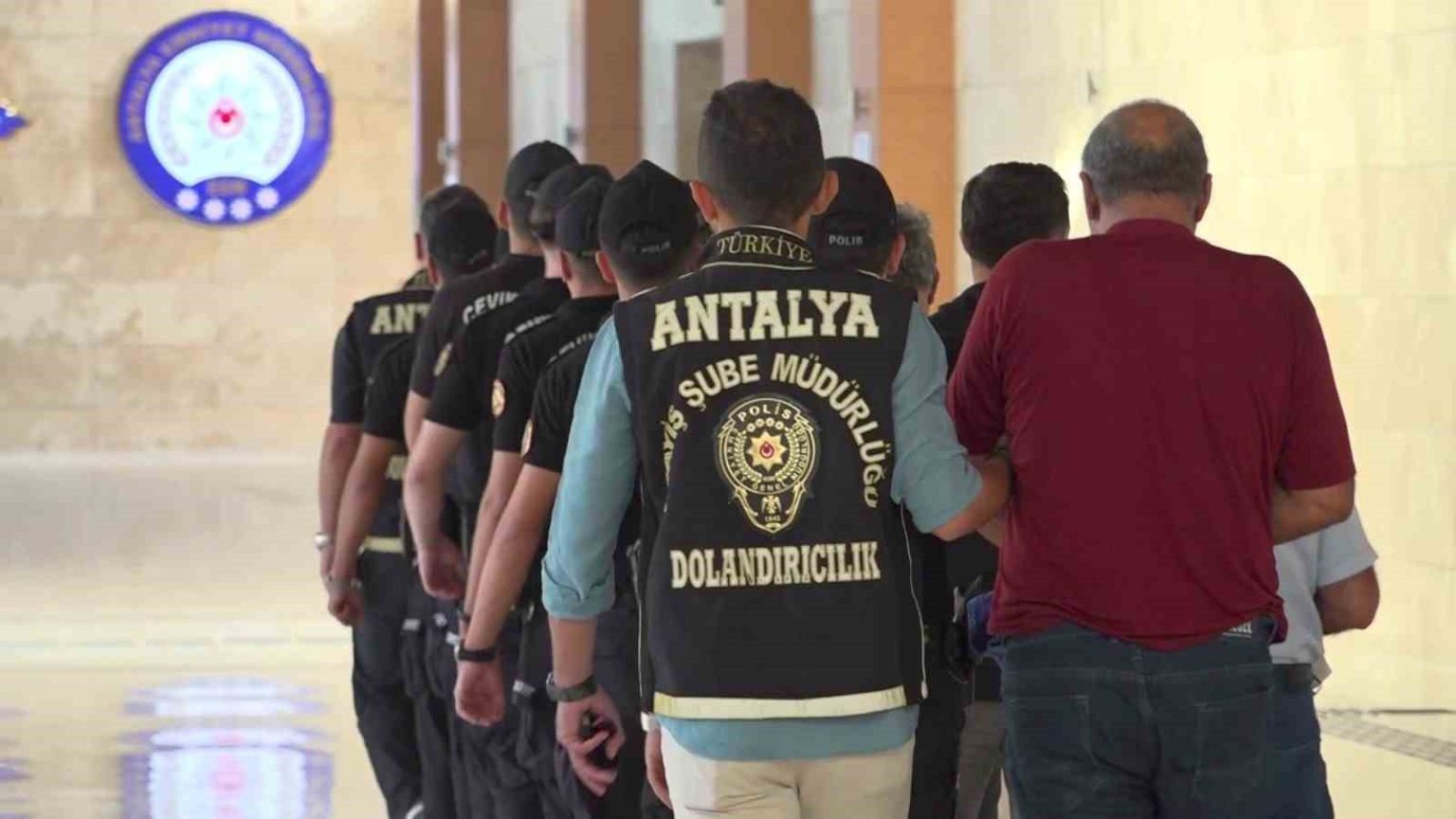 antalyada-dublorlu-730-milyonluk-vurgun-plani-coktu-7-tutuklama