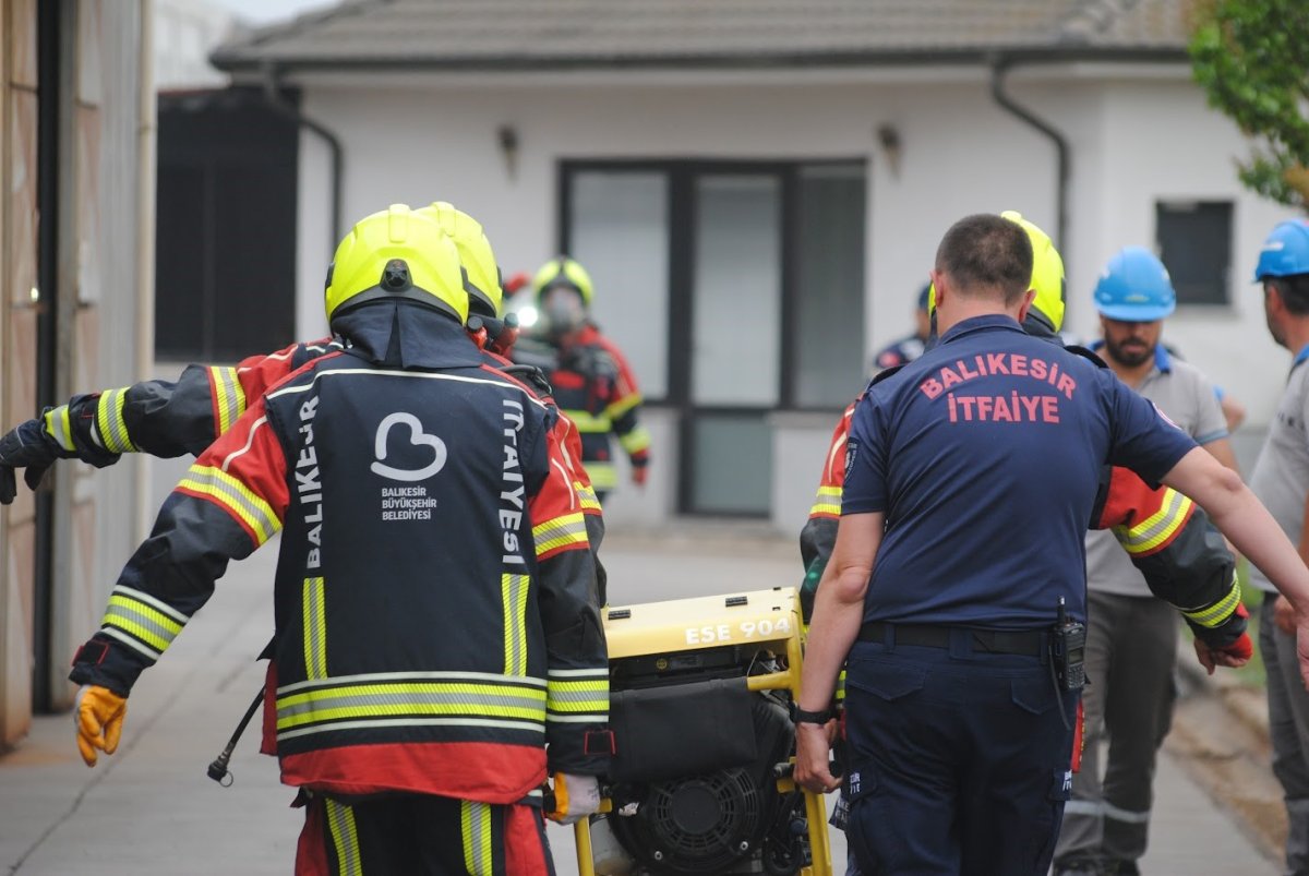 balikesirde-itfaiye-3-ayda-3-bin-943-olaya-mudahale-etti
