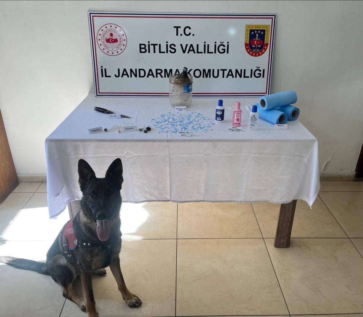 bitliste-jandarmadan-uyusturucu-operasyonu