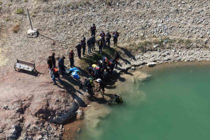 burdurda-barajda-kaybolan-emekli-polisin-cansiz-bedenine-ulasildi