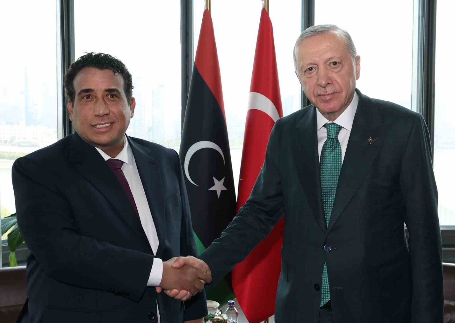 cumhurbaskani-erdogan-libya-baskanlik-konseyi-baskani-el-menfi-ile-gorustu