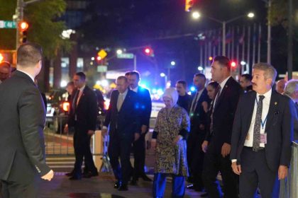 cumhurbaskani-erdogan-new-yorkta-tasc-yemeginin-ardindan-turkevine-dondu