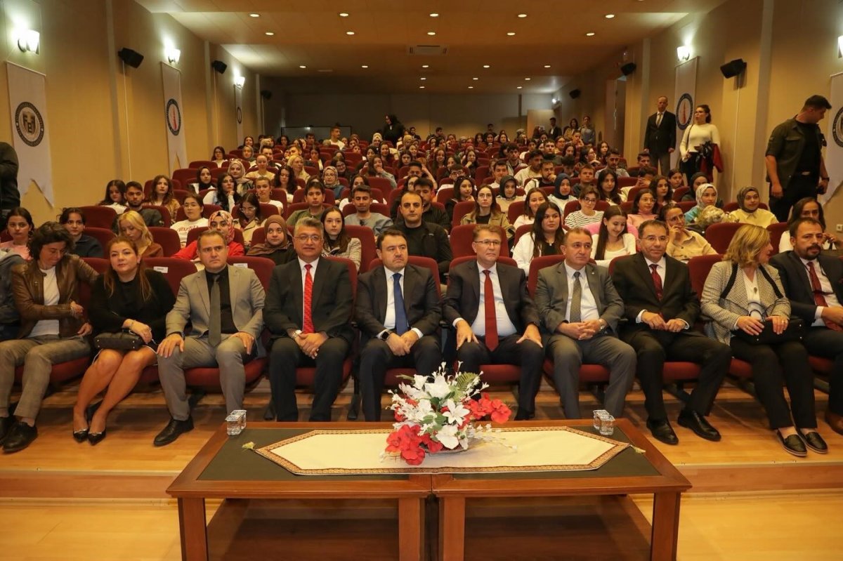 dpude-eski-turkcenin-turk-dili-tarihindeki-yeri-ve-onemi-etkinligi