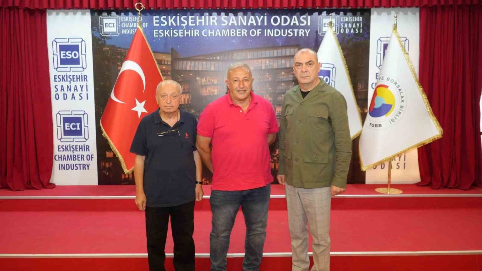 eso-baskani-kesikbastan-avrupada-yasayan-turkler-ve-emirdaglilara-ovgu