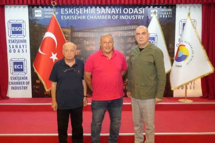 eso-baskani-kesikbastan-avrupada-yasayan-turkler-ve-emirdaglilara-ovgu