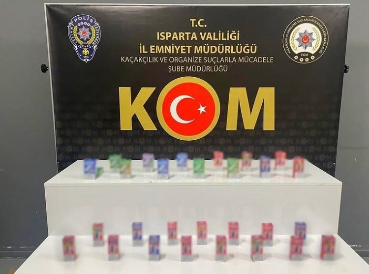 ispartada-kacak-elektronik-sigara-operasyonu-1-gozalti