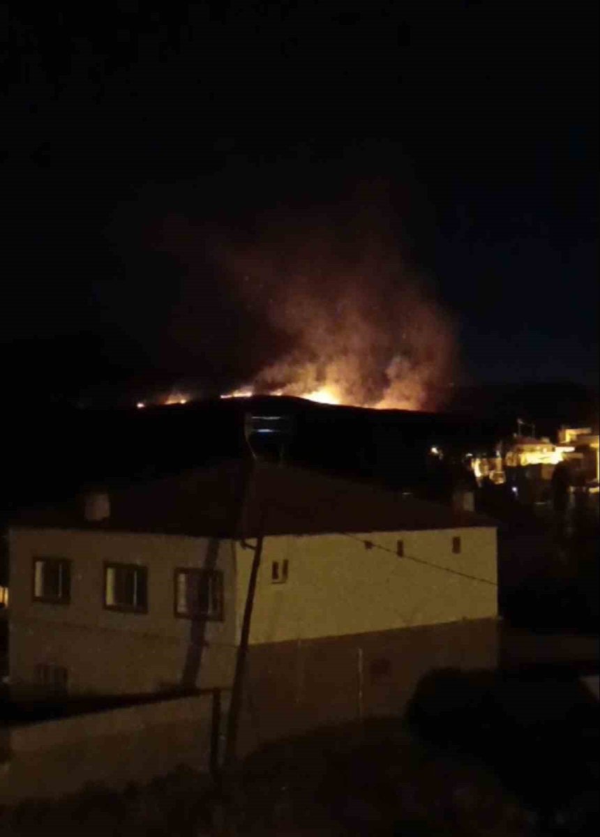 nigdede-cobanlarin-yaktigi-ates-yangina-donustu