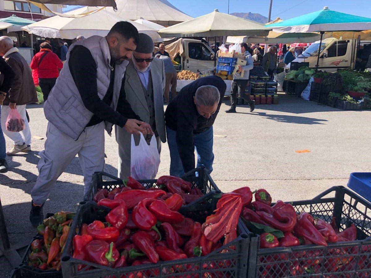 pazarlarda-salcalik-biber-hareketliligi