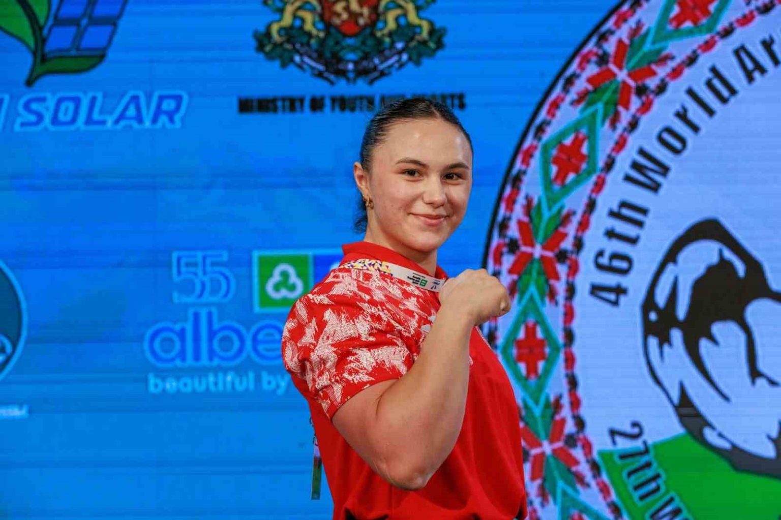 sancaktepeli-sporcu-melek-sahinden-tarihi-basari-1-haftada-3-dunya-sampiyonlugu