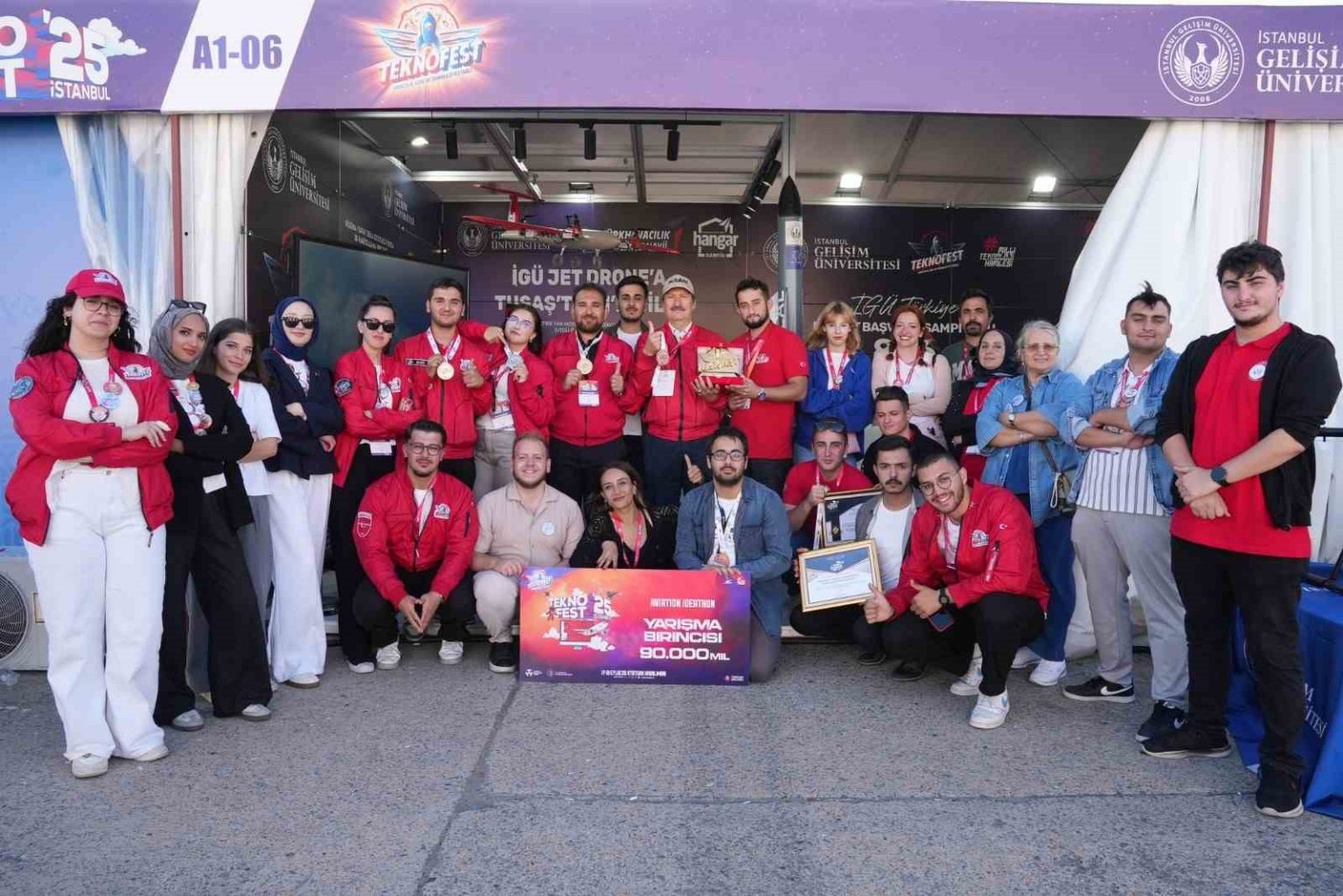 teknofest-2025te-istanbul-gelisim-universitesinden-buyuk-basari