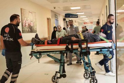 uzerine-sunta-devrilen-isci-yaralandi