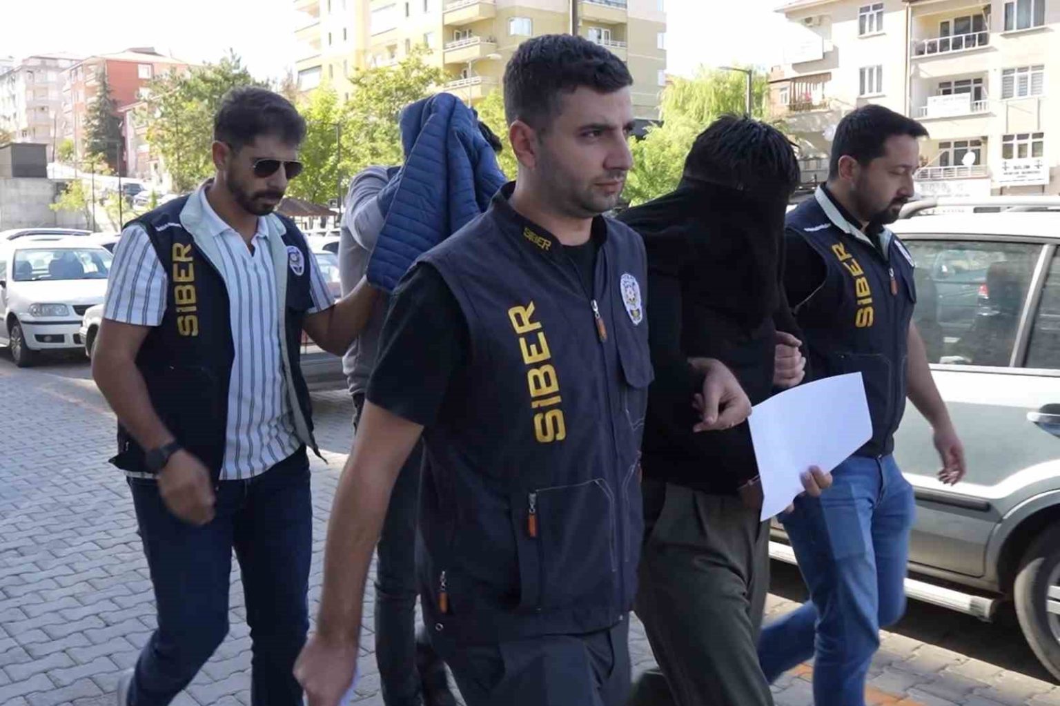 yasa-disi-bahis-sebekesi-cokertildi-musteri-hizmetleri-gibi-calisan-dis-finans-evi-desifre-edildi