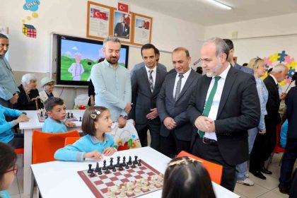 zeka-oyunlari-sinifi-ile-ilkokul-ogrencileri-zihinlerini-gelistirecek