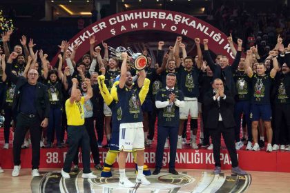 38-erkekler-cumhurbaskanligi-kupasinda-oduller-verildi