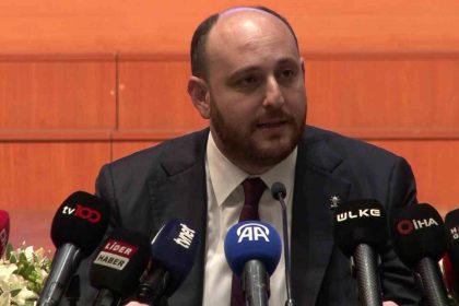 ak-parti-istanbulda-turkiye-yuzyili-bulusmalarina-basliyor