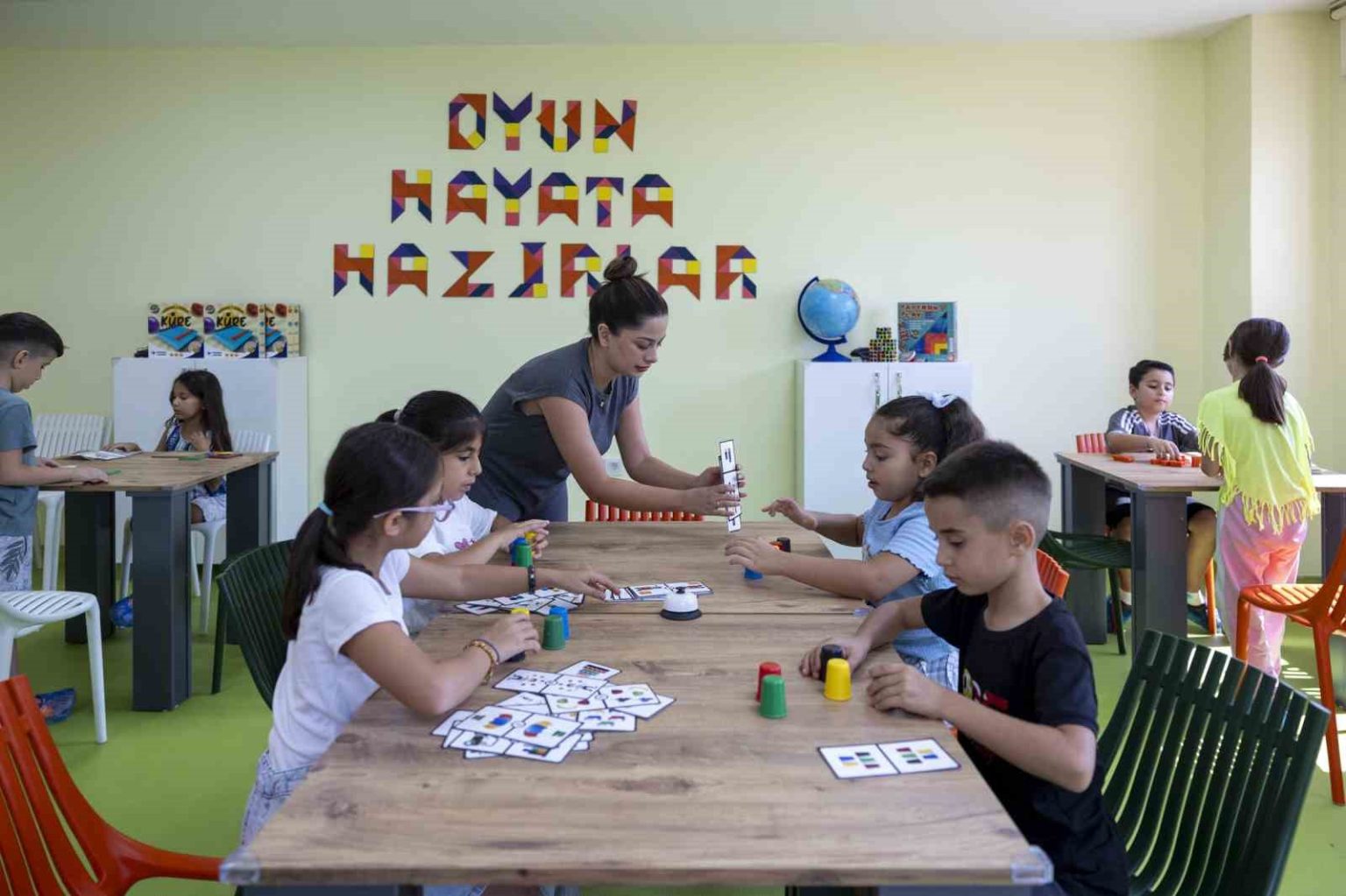 akil-ve-zeka-oyunlari-atolyesinde-eglence-ve-ogrenme-bir-arada