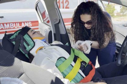 aksarayda-iki-otomobil-carpisti-2-yarali