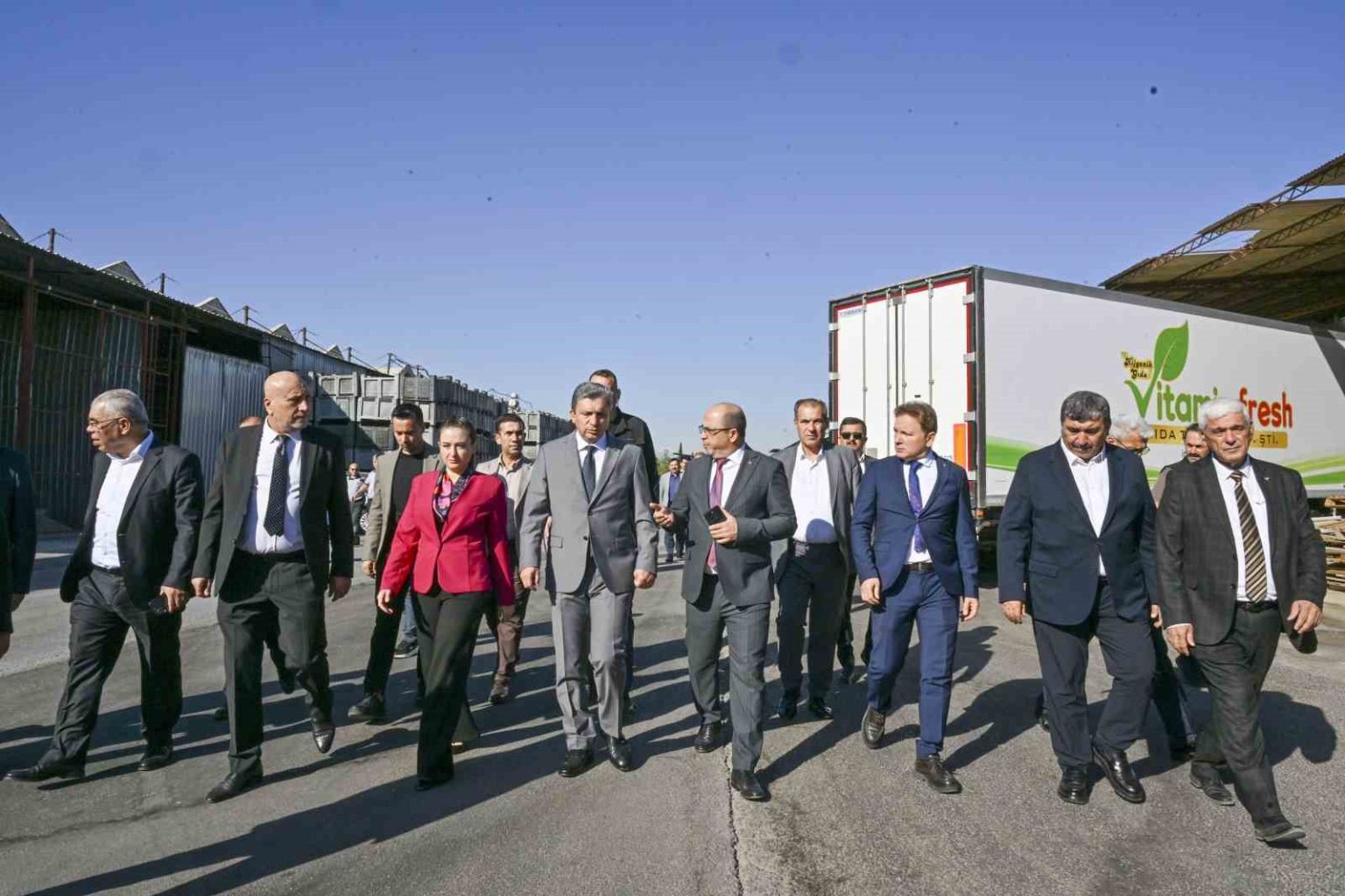 antalya-toptanci-hallerinin-ilk-8-ayinda-yaklasik-20-milyar-tl-islem-hacmine-ulasildi