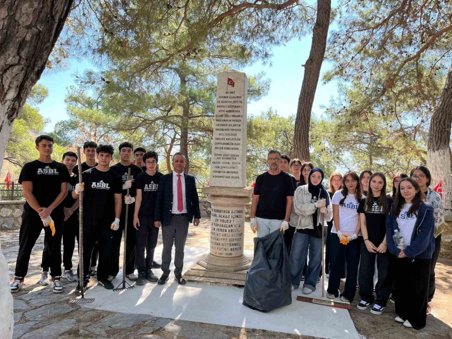 aydin-sosyal-bilimler-lisesi-ogrencilerinden-ornek-davranis